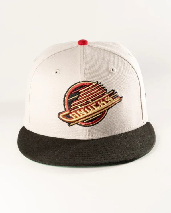 VANCOUVER CANUCKS METALLIC FITTED HAT